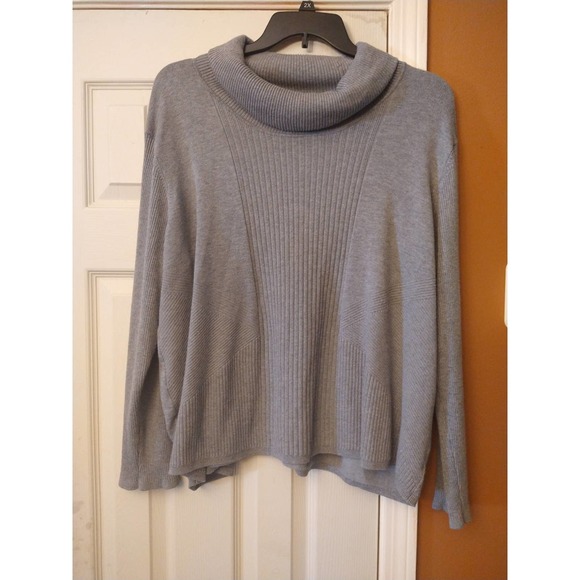 Investments Sweaters - Investments Gray Turtleneck Sweater 3X